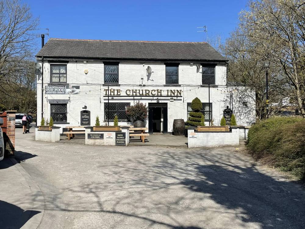 Bonfire Night at The Church Inn, Chadderton (family-friendly)