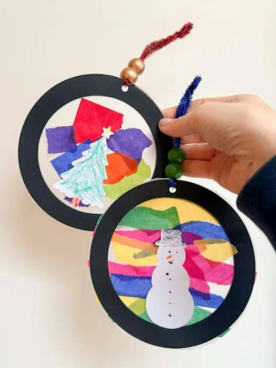 Free Christmas Kids Crafts (suncatchers) at Kargo MKT
