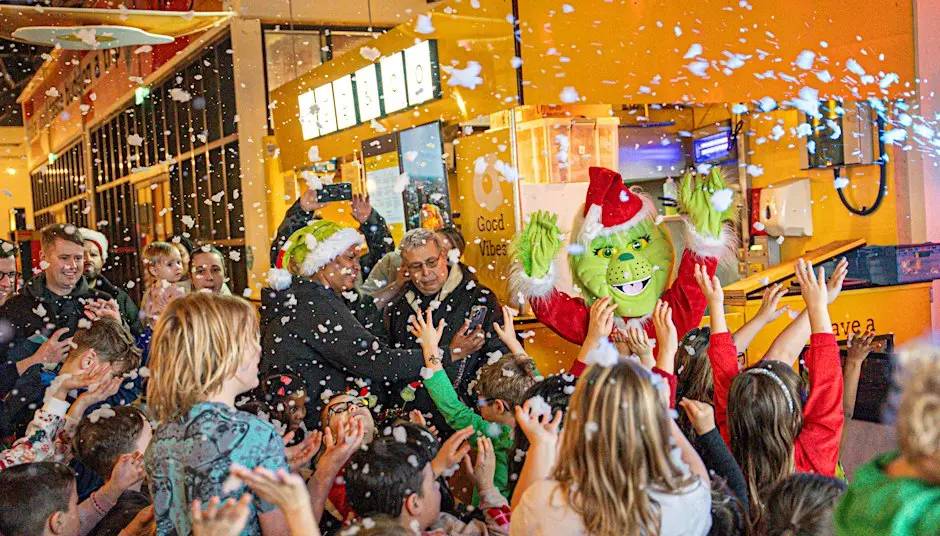 Free Kids' Grinch'mas Party at Kargo MKT (games, bubbles, snow)
