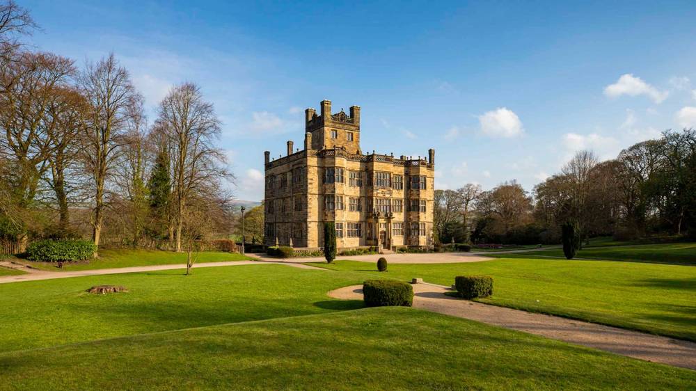 October half-term spooky crafts at Gawthorpe Hall