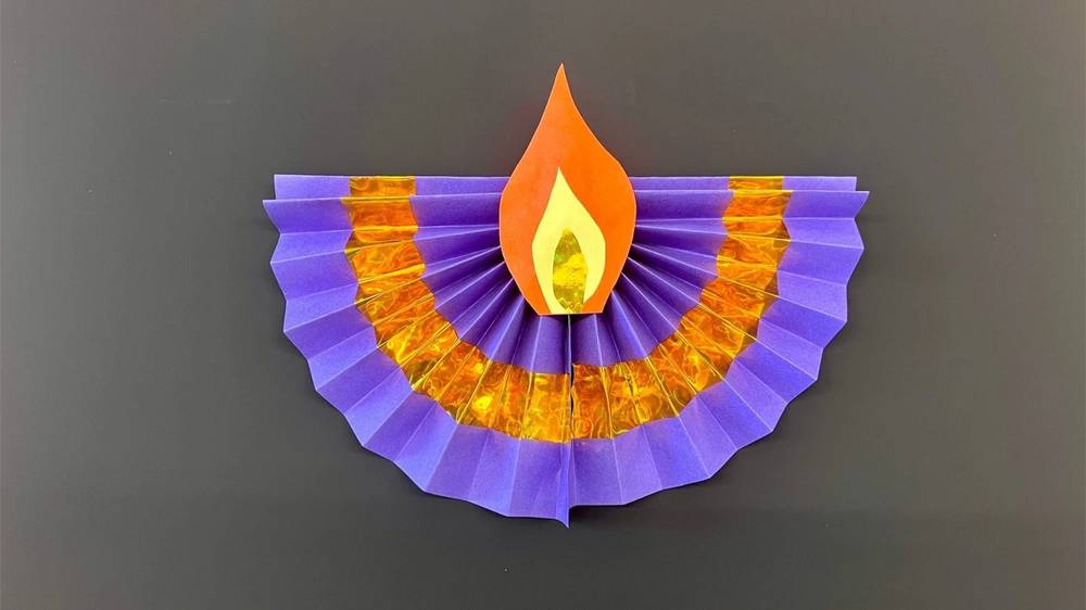 Make a Diwali lamp (half-term drop-in craft)