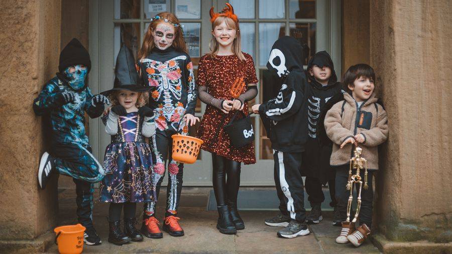 Halloween Trail and Creepy Crafts at The Piece Hall (wizarding theme)
