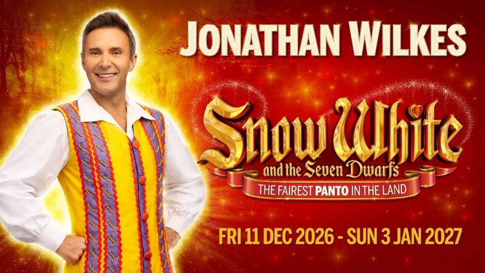 Snow White and the Seven Dwarfs (Regent Theatre pantomime with Jonathan Wilkes)