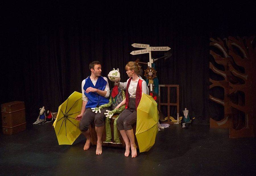 The Wind in the Willows (Box Tale Soup puppet show)