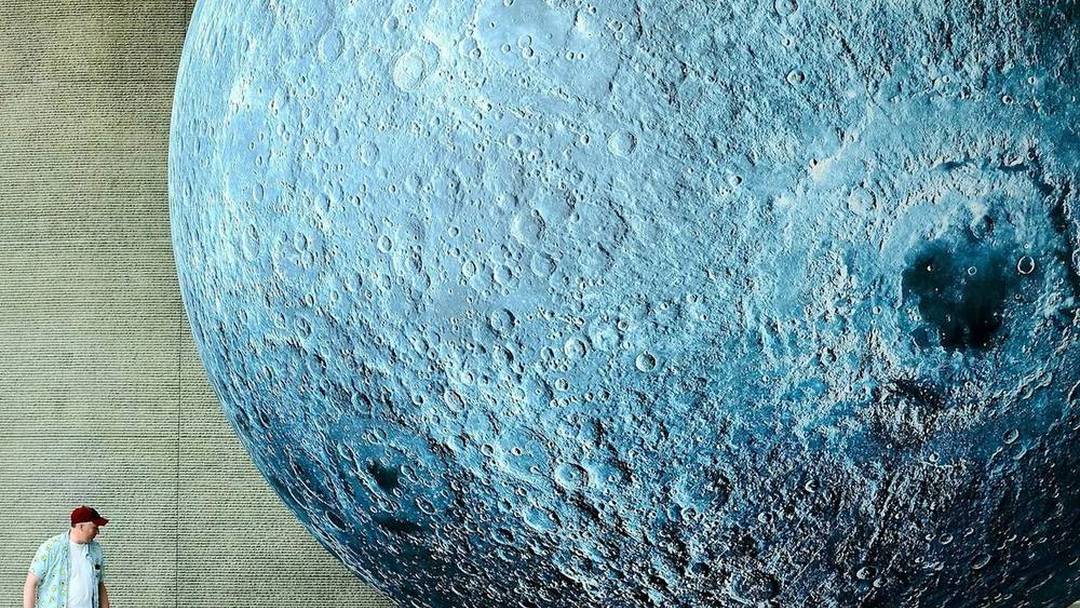 Museum of the Moon (Luke Jerram's 7-metre moon)
