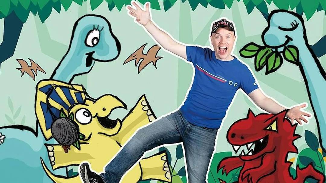The Dinosaurs are Back! Dommy B at Oldham Library