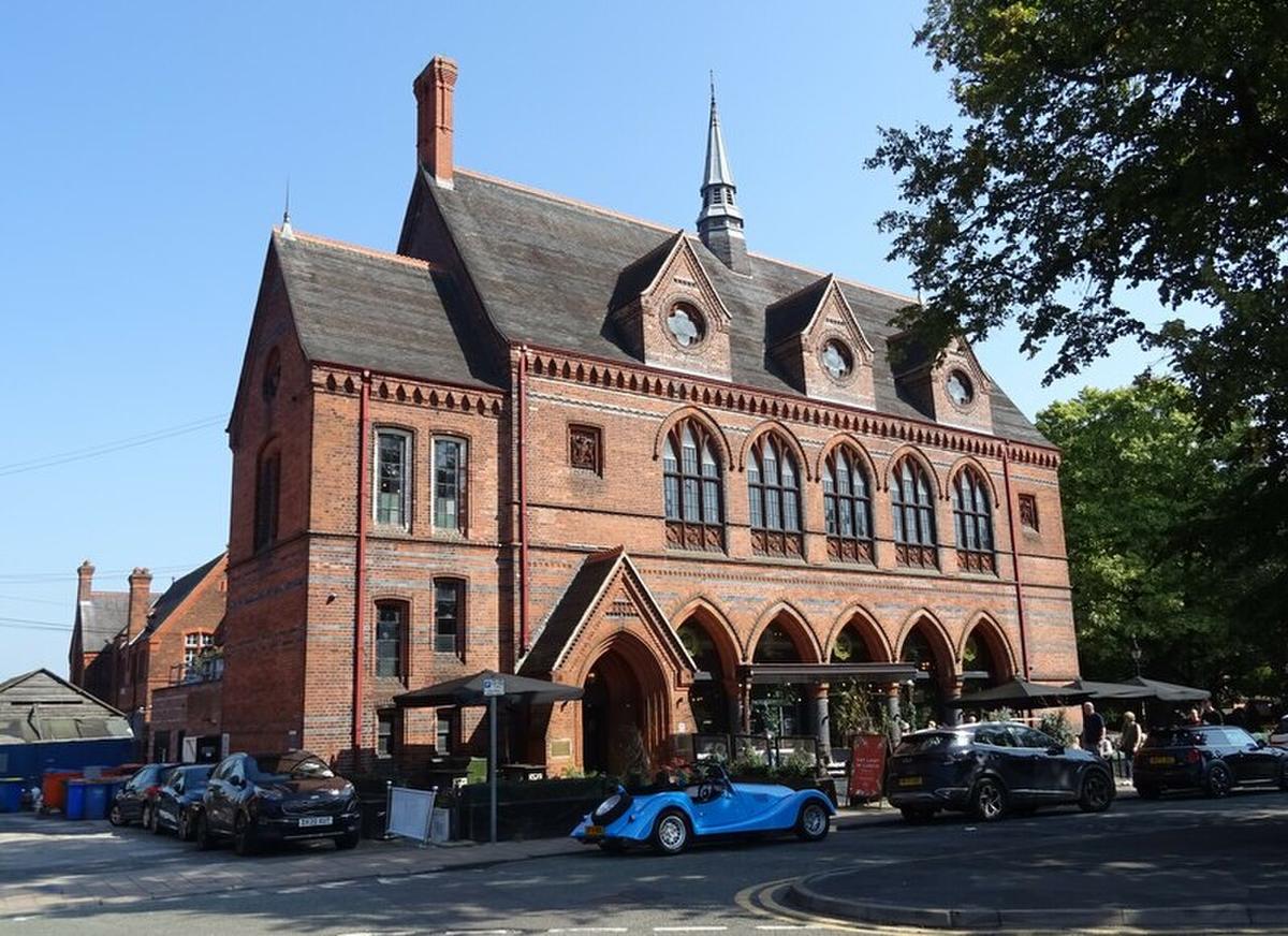 Knutsford town centre