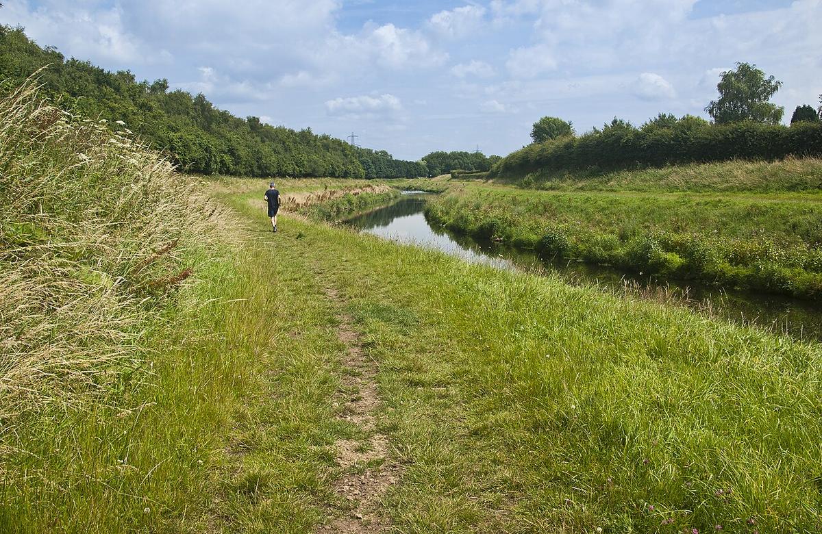 River Mersey and Kickety Brook walk